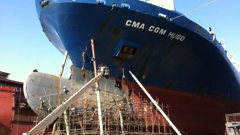 'Hugo' bow replaced in China