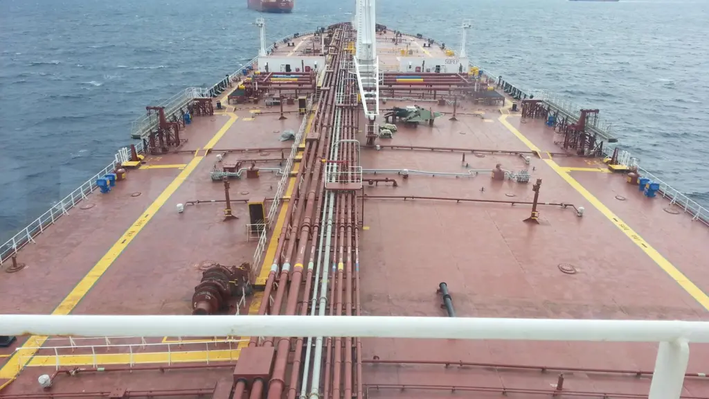 ‘Omera Queen’ view of open deck