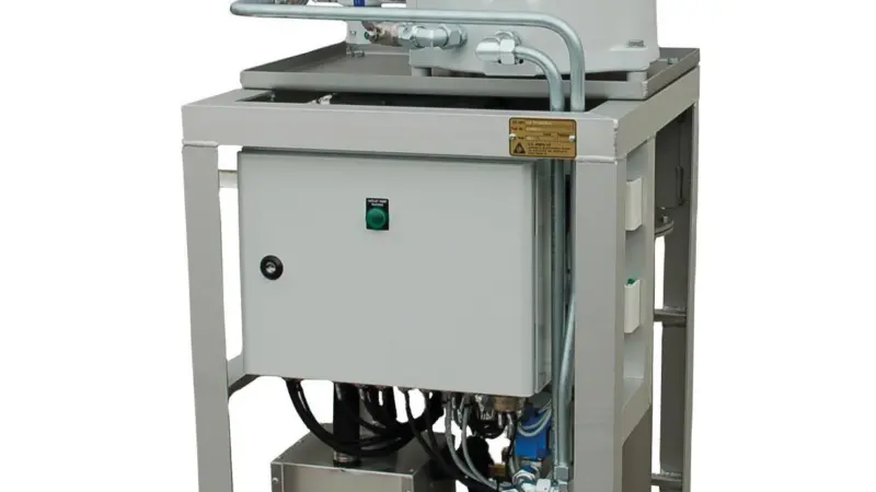 C.C. Jensen’s CJC Combi Unit, comprising the D10 Desorber and HDU 27/27 filter, is designed to overcome the main problems of using EALs