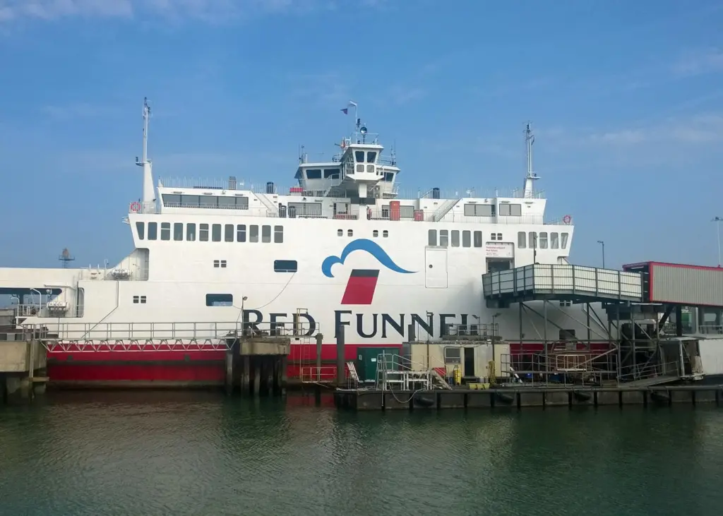 ‘Red Falcon’s’ new observation lounge immediately below the wheelhouse