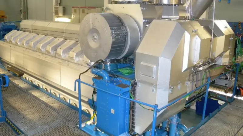 Two-stage turbo being tested on a 20-cylinder Wärtsilä 32 engine