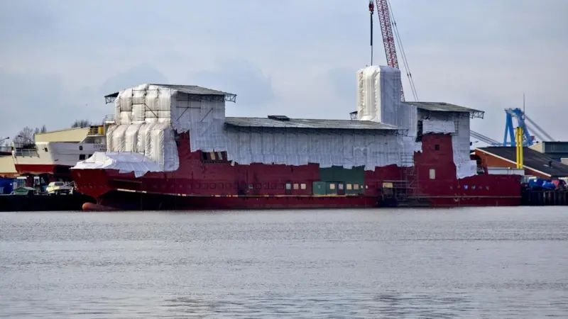 Conversion work on the 'Ostfriesland' will be wrapped up later than expected