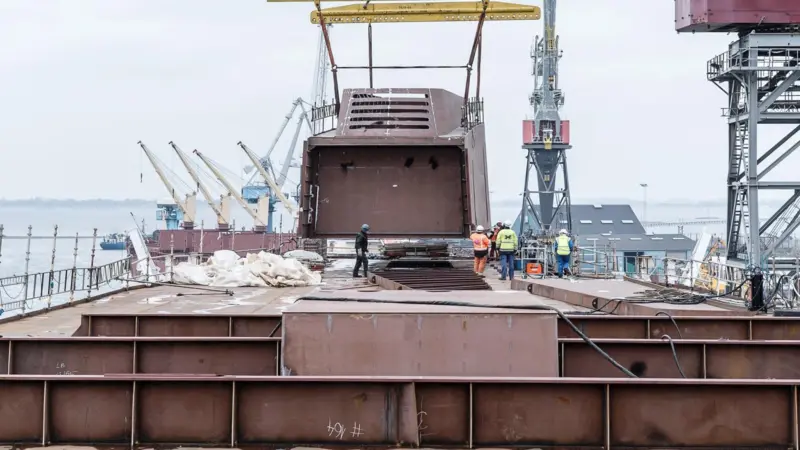 Ferry Berlin gets a new funnel at Fayard