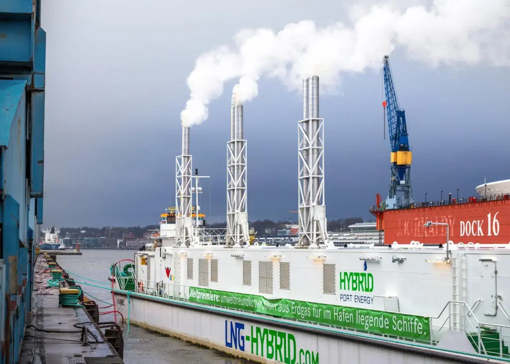 LNG barge 'Hummel' during full load test trials at 7.5MW