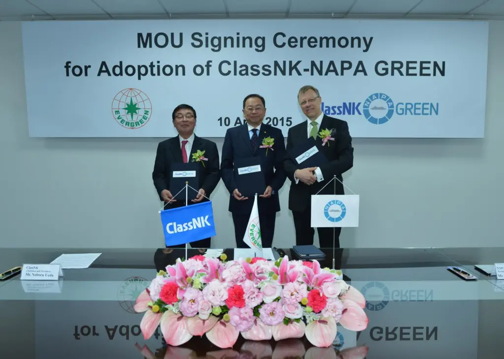 Left to right: Noboru Ueda, chairman and president, ClassNK; Mong-Jye Lee, president, Evergreen Marine Corp; and Juha Heikinheimo, president, NAPA Group