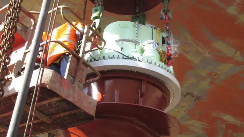 'Maria S Merian' pod work for GDD at Lloyd Werft Bremerhaven