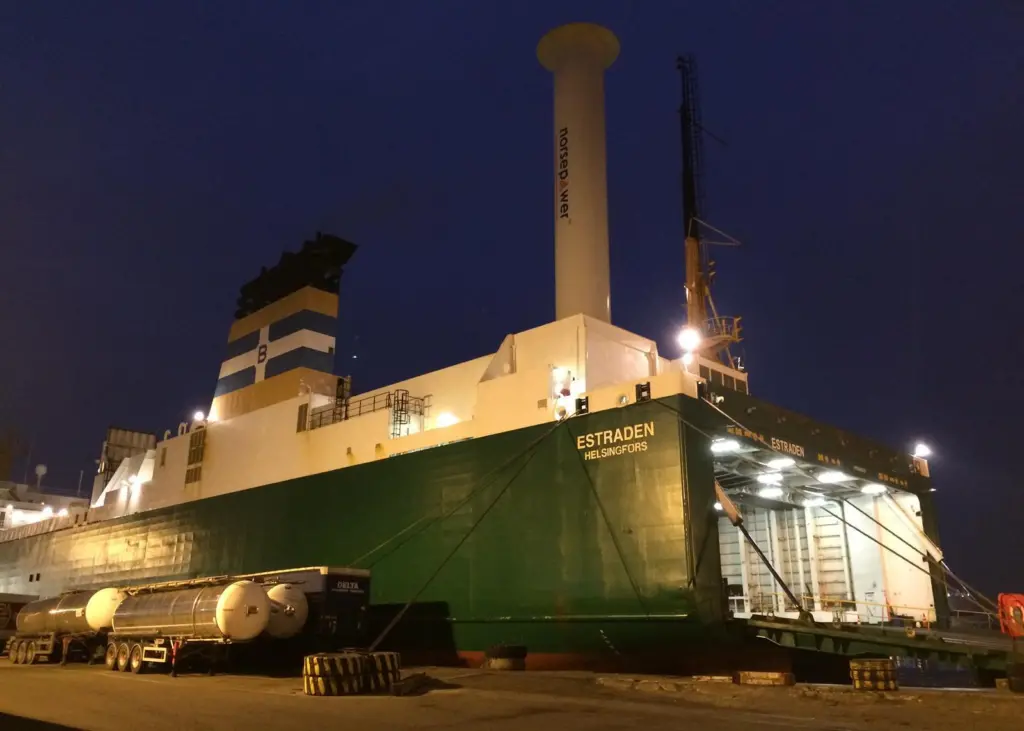 The 'Estraden' fitted with one 18m high Norsepower rotor sail