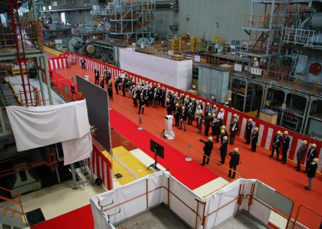 Demonstrating the first commercially built MAN liquid-gas injection engine running on methanol at Mitsui's Tamano works
