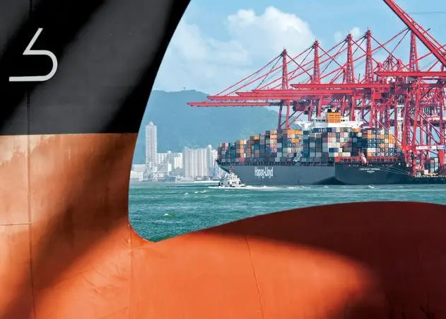Hapag-Lloyd is to refit optimised bulbous bows to 24 of its largest vessels