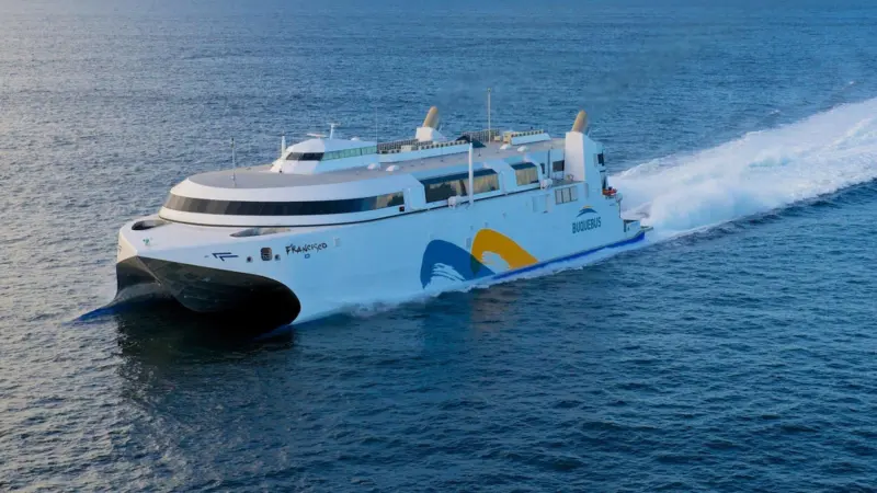 The two GE gas turbines enable 'Francisco' to achieve speeds in excess of 50 knots during normal operation on LNG or Marine Gas Oil