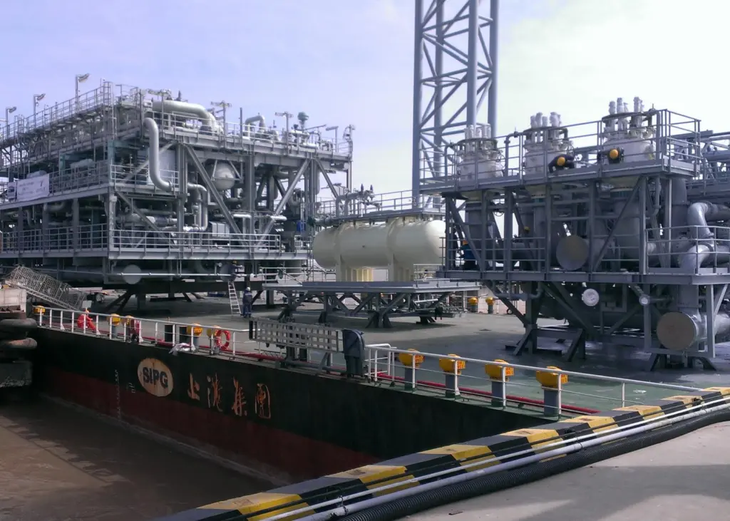Wärtsilä's regasification module seen here with storage tank and filter/heater module