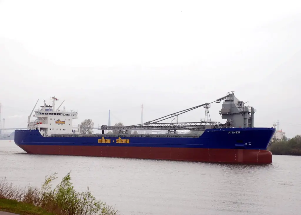 The work on 'Fitnes' and three other bulk carriers represents the biggest contract for Pella Sietas since it was acquired by Russian owners last year