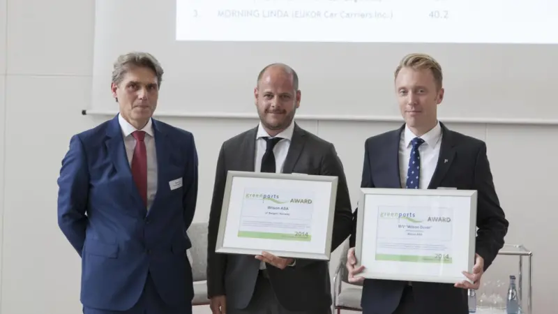The award was given to the most eco-friendly vessel to call at the ports of Bremen and Bremerhaven in 2014