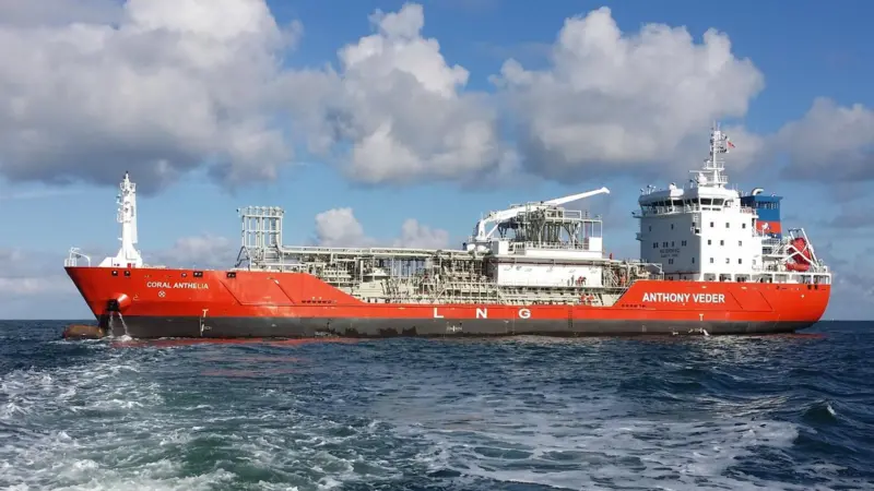 The conversion of the 'Coral Anthelia' to dual fuel presented somewhat of a challenge