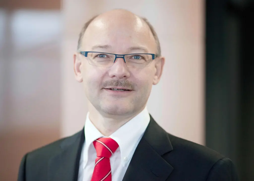 Riemenschneider: "The clear direction is that we should have smaller engines with higher efficiency, even on the biggest ships"