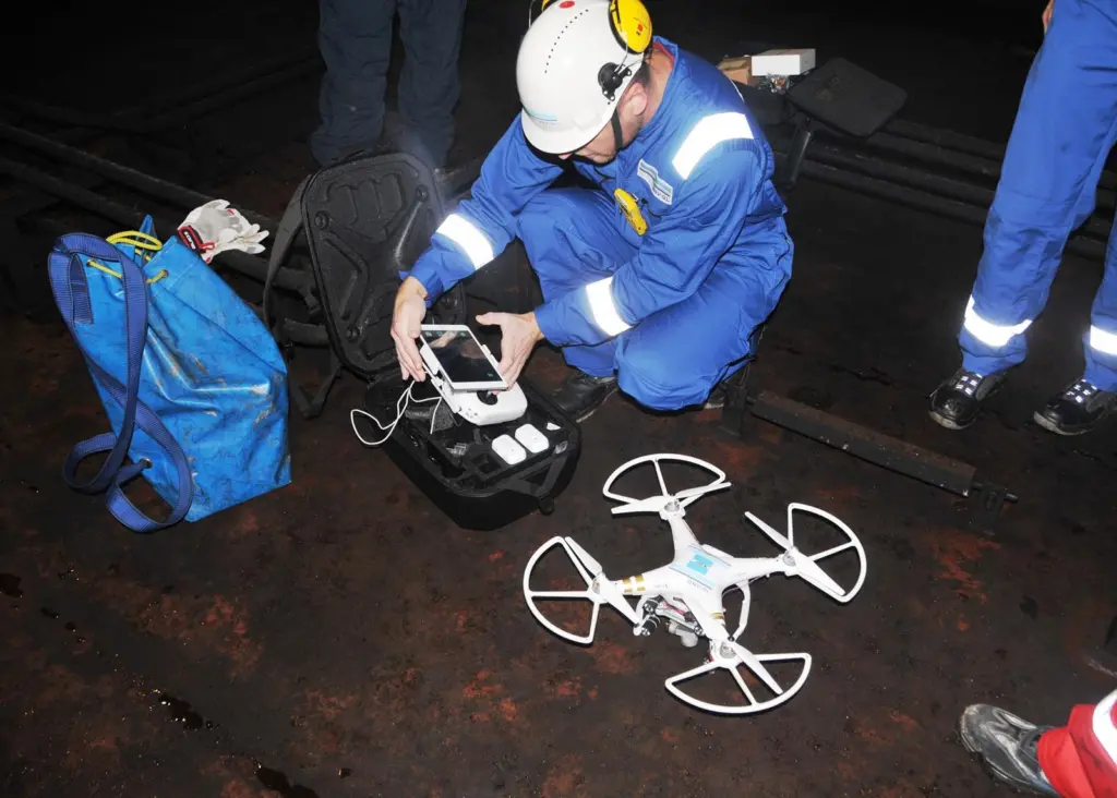 DNV GL surveyors tested a camera-equipped drone