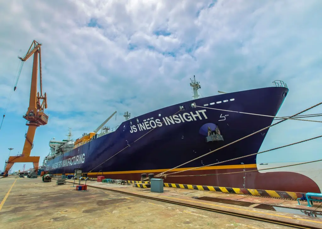 Innovative ships committed long-term to transatlantic shipments of US shale gas