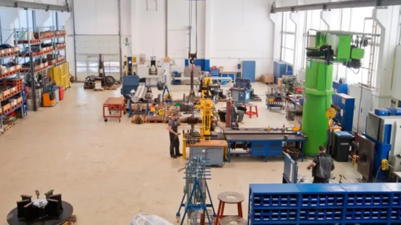 Schottel has over 2200 sqm for the repair of propulsion systems