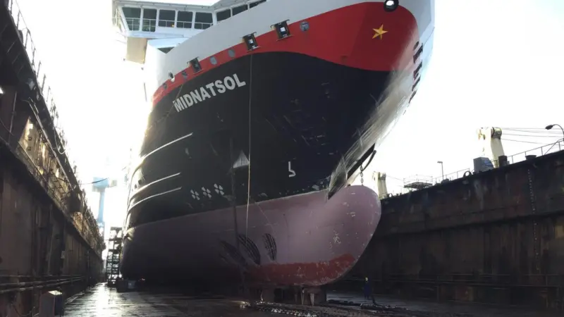 Polar conversion work on Norwegian ferry 'Midnatsol' at BREDO