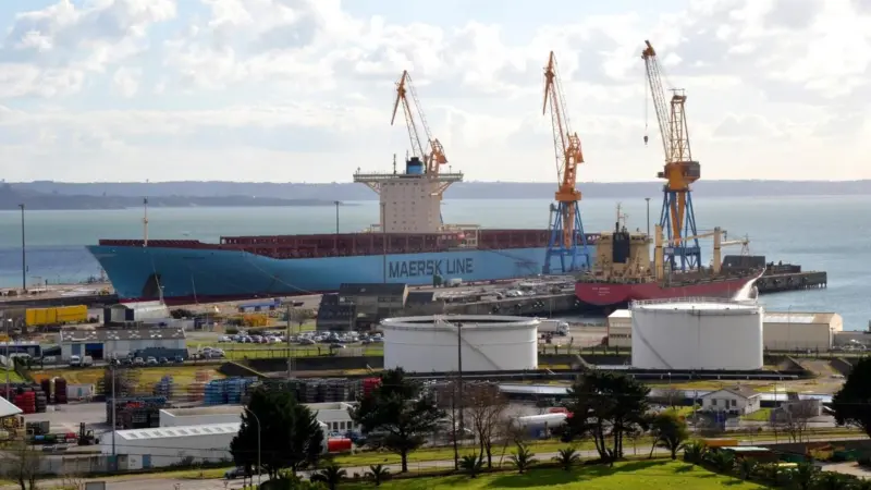 The Emma Mærsk departed from Damen Shiprepair Brest on 29 February 2016