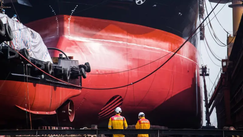 Jotun's Hull Performance Solution led to fuel savings of US$1.5 million, a CO2 emissions reduction of 12,055 tonnes and speed lost of just 0.5% over a five-year period on ‘Penguin Arrow’