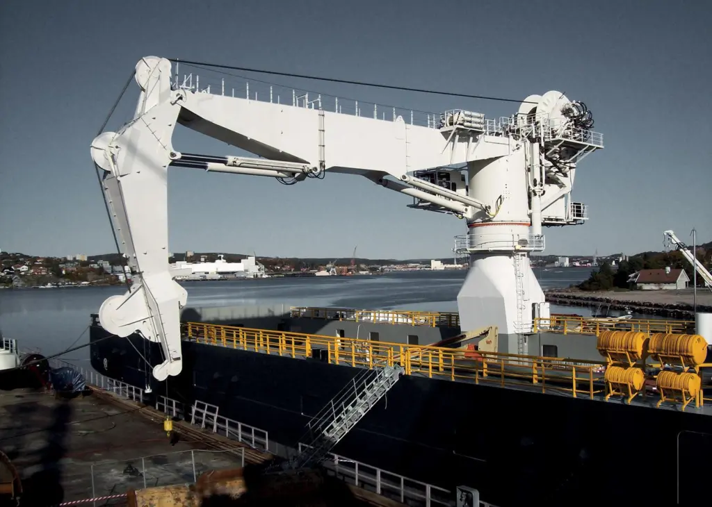 Klüberbio BM 32-142, is a high-performance lubricating grease for multi-purpose maritime applications, including cranes