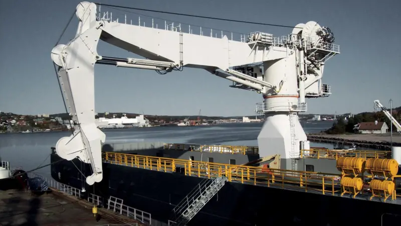 Klüberbio BM 32-142, is a high-performance lubricating grease for multi-purpose maritime applications, including cranes