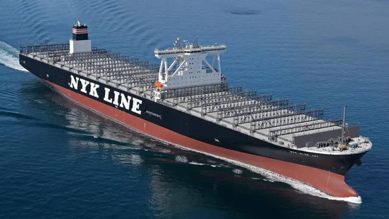 The first in a series of ten efficienct 14,000 teu container ships, the 'NYK Blue Jay' will benefit from the dual-rating capability of a nine-cylinder Wärtsilä X82 diesel engine
