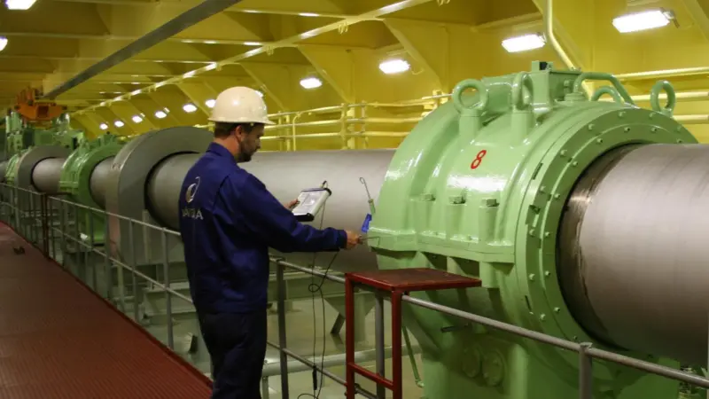 Alignment measurement of a propeller shaft using Wärtsilä's gyro laser technology