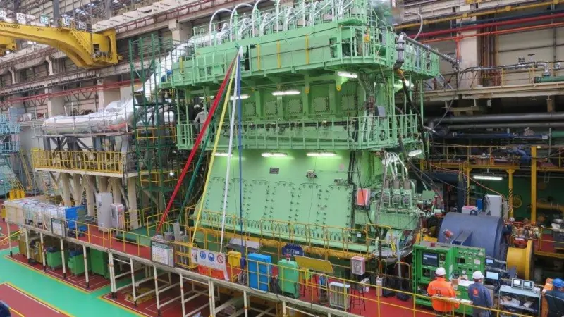 The X72, with pre-turbocharger SCR system, under test at Hyundai Heavy Industries-Engine & Machinery Division in Ulsan