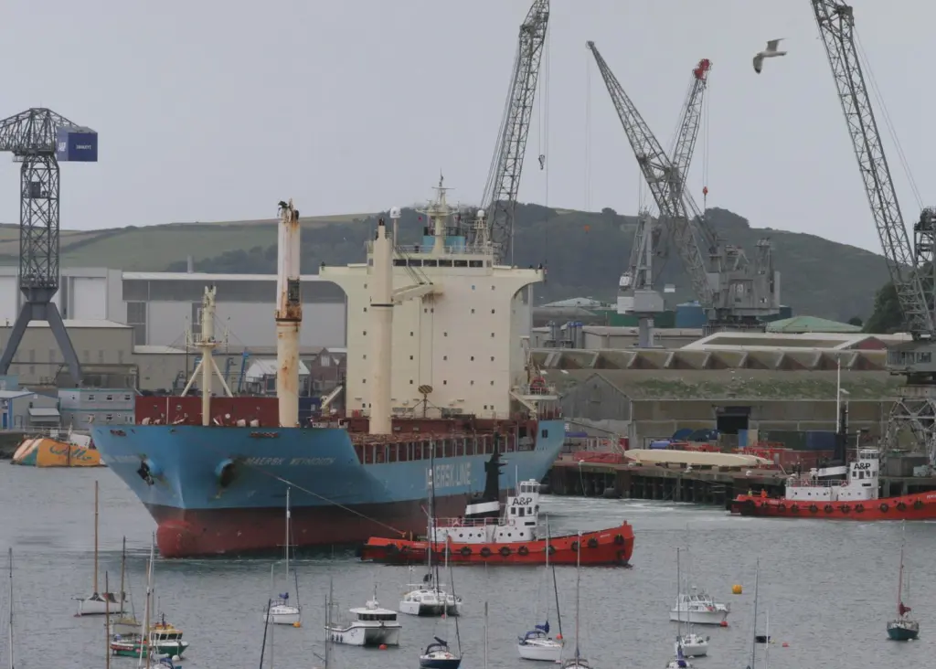 ‘Maersk Weymouth’ was seriously damaged when its forward deck crane boom collapsed