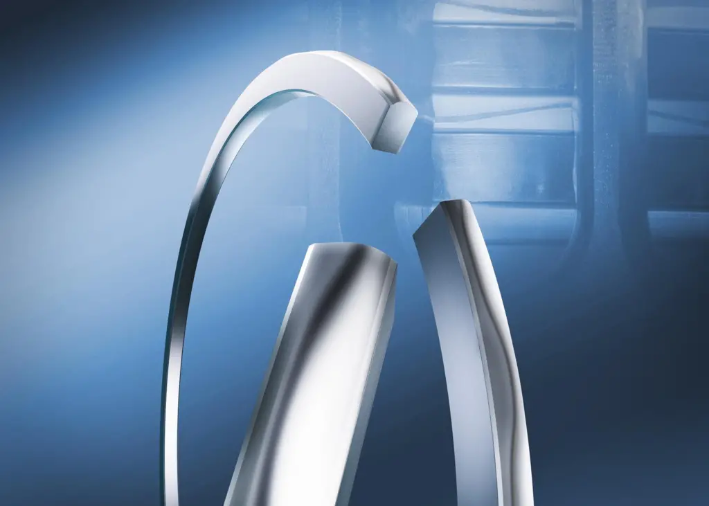 The geometry of the eWAVE piston ring creates a circumferential pressure difference that generates controlled oil flow