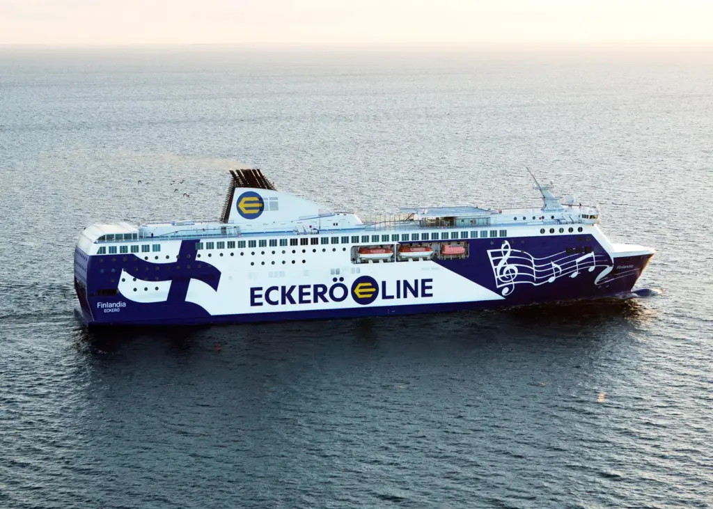 Eckerö Line's 'Finlandia' is among five vesels covered by an extended engine service agreement with Wärtsilä