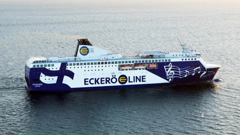 Eckerö Line's 'Finlandia' is among five vesels covered by an extended engine service agreement with Wärtsilä