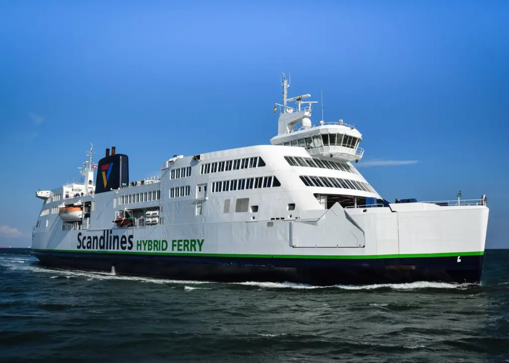 Scandlines' 'Prinsesse Benedikte' employs a hybrid propulsion system that incorporates a MAN Diesel & Turbo 32/44CR engine