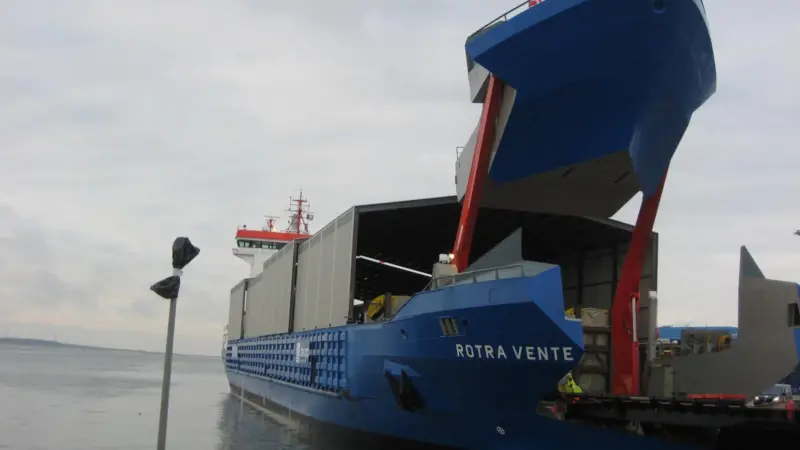 Sister ship 'Rotra Mare' will share the bow ro-ro loading ramp and retractable roof featured on first in series 'Rotra Vente'