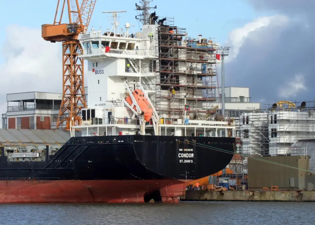 Scrubber refit at GDD- hub of new German yard alliance Photo: Eckardt