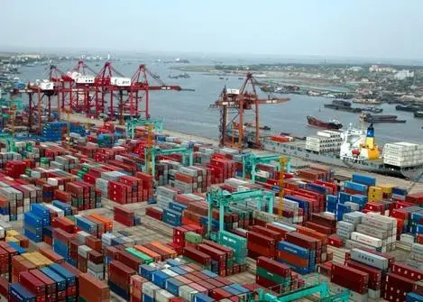 Ships berthed at 11 ports including Shanghai, must adhere to the 0.50% sulphur limit while berthed