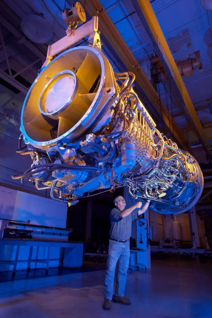 GE’s Marine Solutions is now supplying electric start systems for its line of aeroderivative marine gas turbines