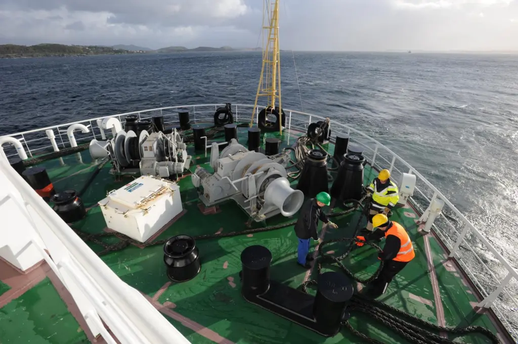 MacGregor's new service agreements offer a simplified and cost-effective means of providing deck equipment inspection, maintenance and repair