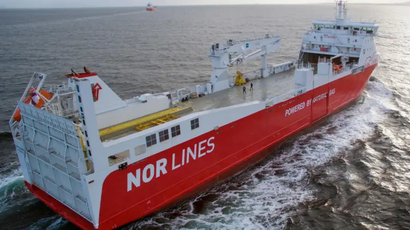 Rolls-Royce will take charge of service and maintenance for equipment on NOr Lines' high-spec cargo vessels 'Kvitbjorn' and 'Kvitnos'