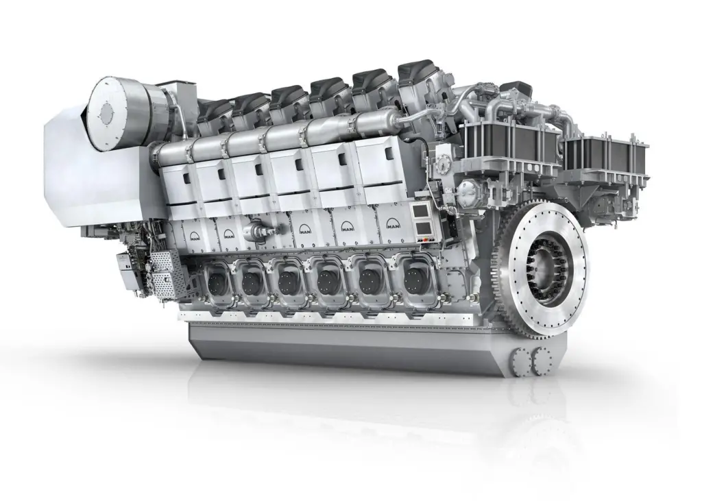 The 12-cylinder vee-line MAN 45/60CR will be among the first to be launched in 2020