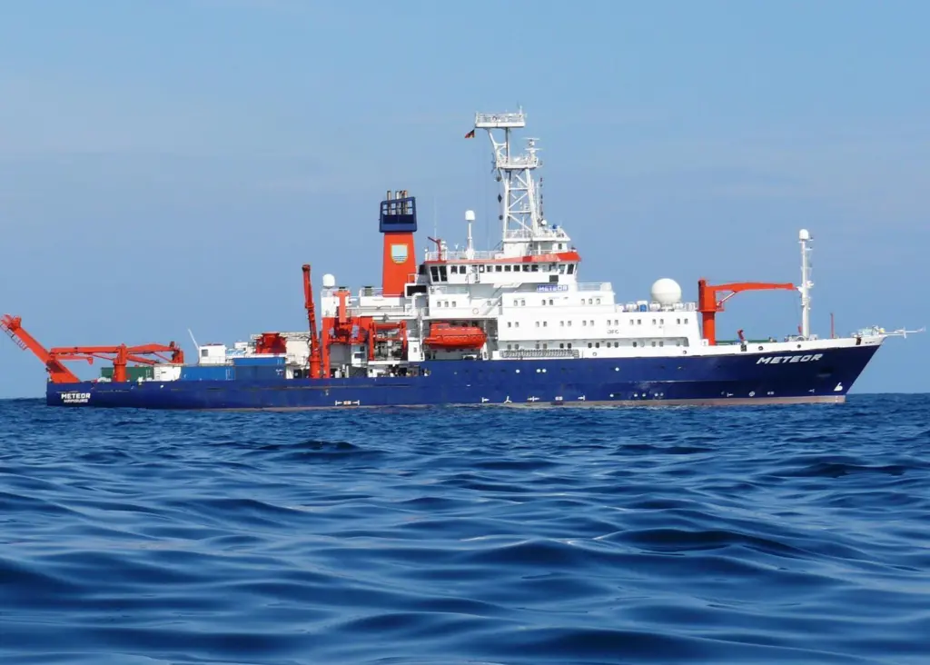 German research vessel 'Meteor', host to important trials into the efficacy of sampling equipment