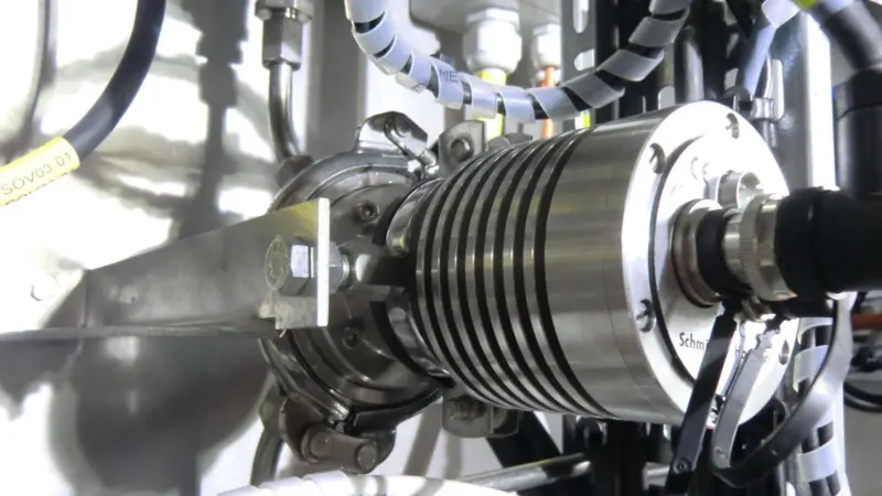 Aquality systems for twelve MAN engines will manage cooling water quality on the 'Heerema Sleipnir'