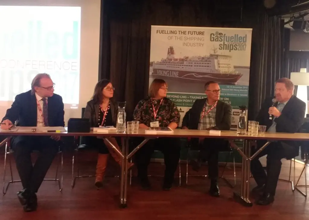 Chairman Martin Kroeger of VDR (left), Reeta Kaila of Wärtsilä, Nina Savjoki of Deltamarin, Joacim Westerlund of Viking Line and Gerd Wuersig of DNV GL close the conference with a look at future fuels