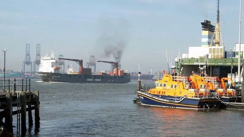Emissions from container ship