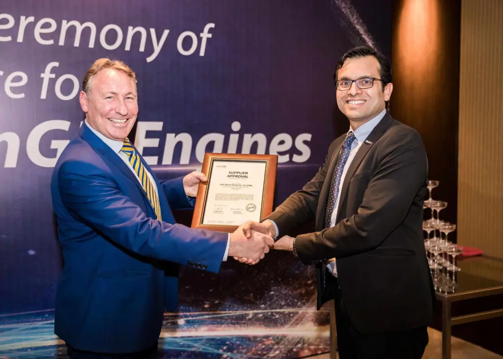 Andrew Stump (left), president, CMS and Anil Soni, general manager operations and China deputy managing director, WinGD