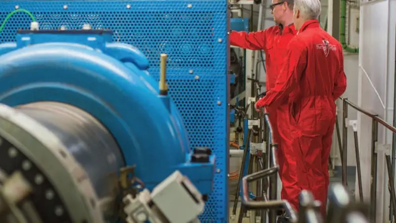 Claims for auxiliary engine damage cost an average of US$344,615