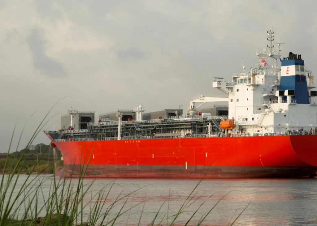 Exmar is to build its LPG fleet with two VLGCs that will also burn the gas as fuel