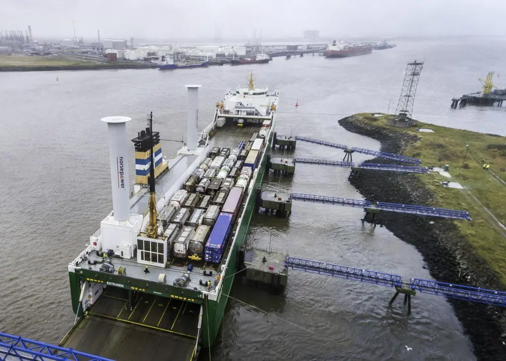 Norsepower’s Rotor Sails could help reduce emissions by 10 to 15% per ship